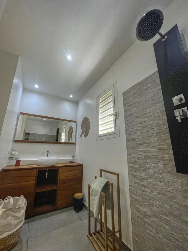 21-Location villa piscine Saint François Guadeloupe_chambre 1